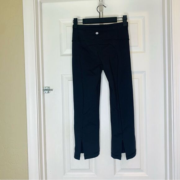 LULULEMON black "Gather and Crow Crop II" pants Size 2 - Picture 5 of 10